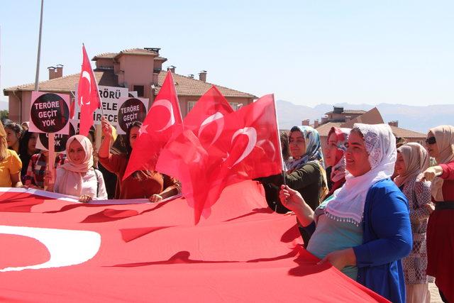 Şırnaklı kadınlardan Diyarbakır'daki annelere destek