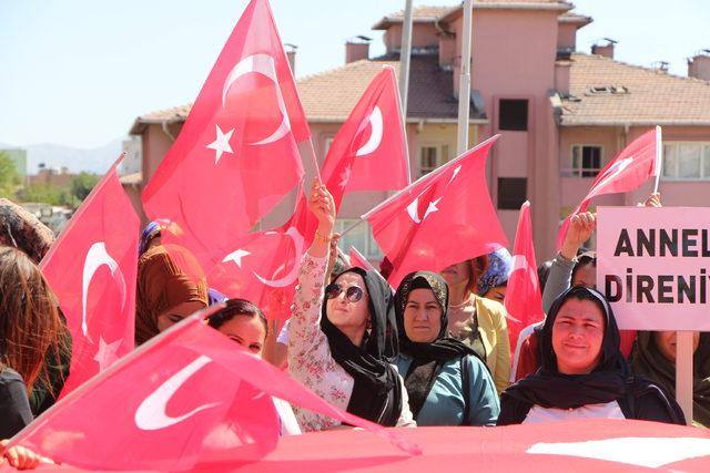 Şırnaklı kadınlardan Diyarbakır'daki annelere destek