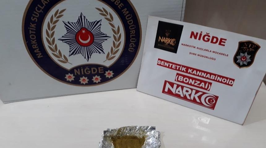 Araması bulunan 9 kişi yakalandı