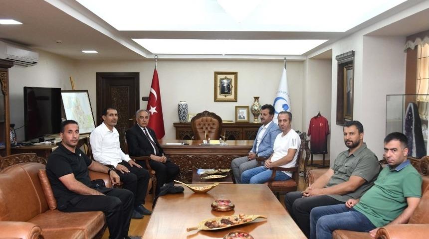 Adıyaman &Uuml;niversitesinden, &ldquo;Kaynak Ol&rdquo; projesine destek