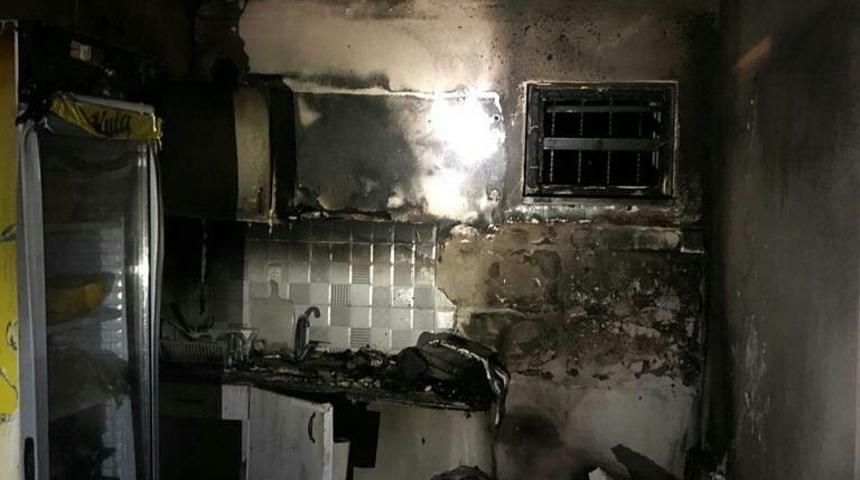 Menemen&rsquo;de korkutan iş yeri yangını