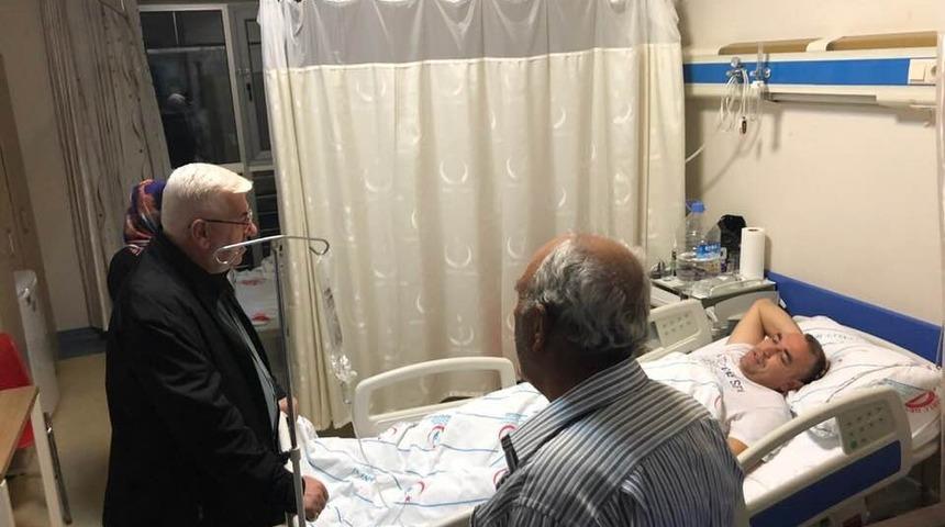 Başkan Y&uuml;ksel hastaları ziyaret etti