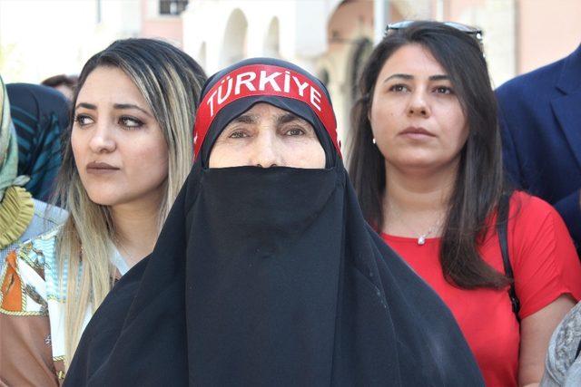 Elazığ’dan, Diyarbakır’da nöbet tutan annelere destek