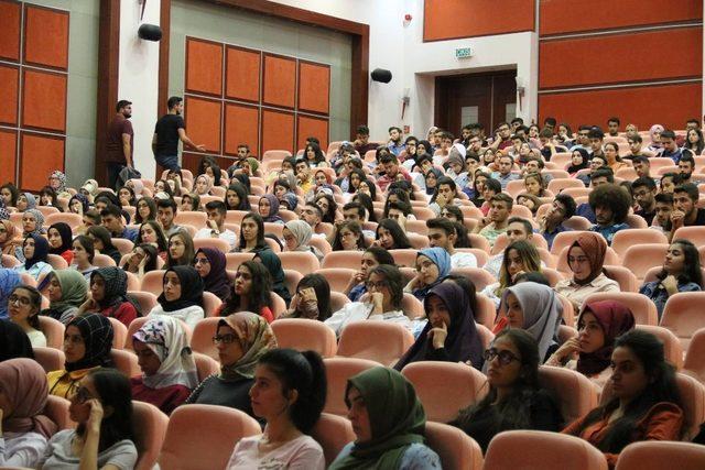 İnönü Üniversitesi’nde oryantasyon programı start aldı