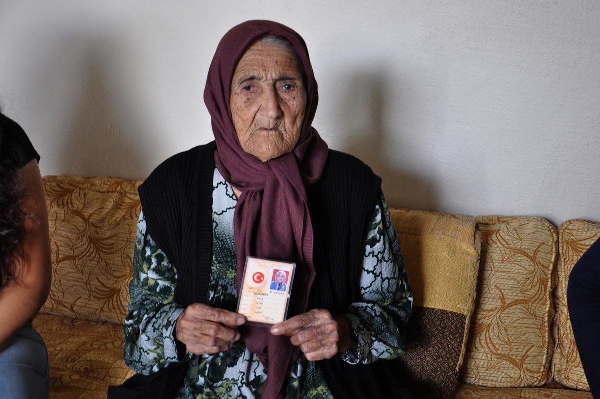 2 padişah, 12 cumhurbaşkanı, 33 başbakan g&ouml;rd&uuml;