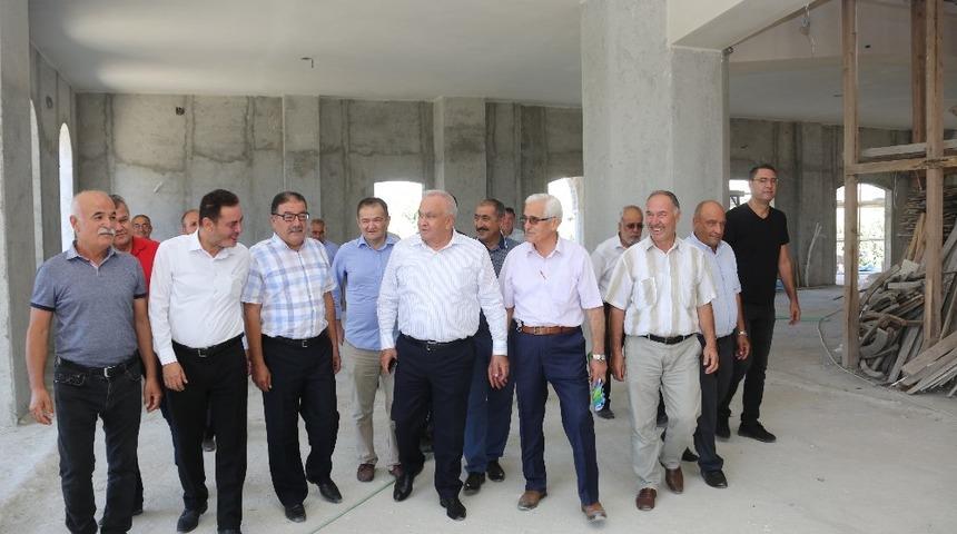Tollu, cami inşaatını inceledi