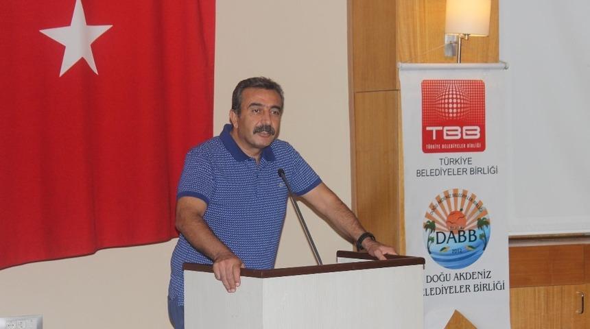 &Ccedil;etin: "Kentlerimizin iyi y&ouml;nlerini &ouml;ne &ccedil;ıkarmalıyız"