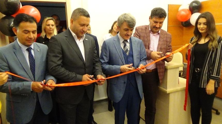 DP&Uuml;&rsquo;de ihtiya&ccedil; sahibi &ouml;ğrenciler i&ccedil;in &rsquo;Giyisibank&rsquo; a&ccedil;ıldı