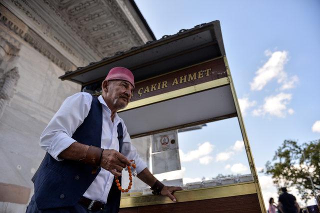 İstanbul'un son kabadayısı artık naralarını tatlıları için atıyor 