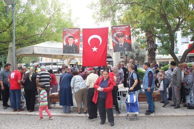 Şehit Gür ve Kozak anısına aşure hayrı