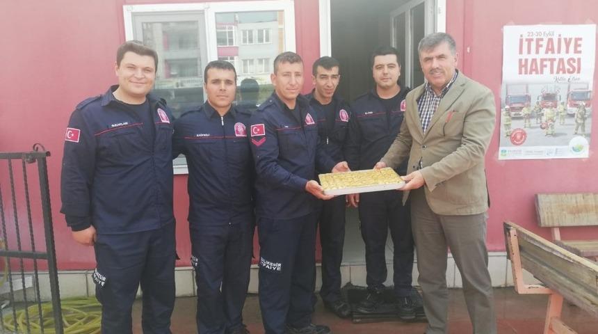 Cankul, İtfaiyecilerin g&uuml;n&uuml;n&uuml; kutladı