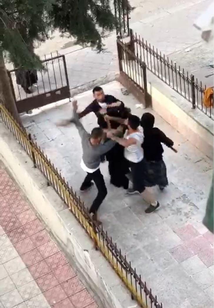 Ankara'da taşlı sopalı kavga: 3 yaralı G2