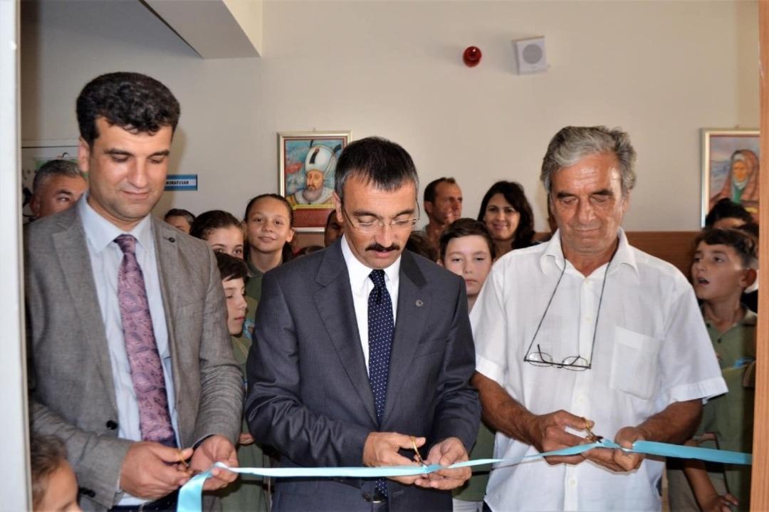 Kıyıkışlacık İlk ve Ortaokulu&rsquo;nda &ldquo;Akıl Oyunları Sınıfı ve Resim At&ouml;lyesi&rdquo; a&ccedil;ıldı