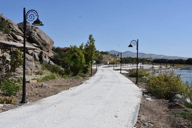 Yüzyıllar boyunca ayakta kalan Çeşnigir Köprüsü turizme kazandırılıyor