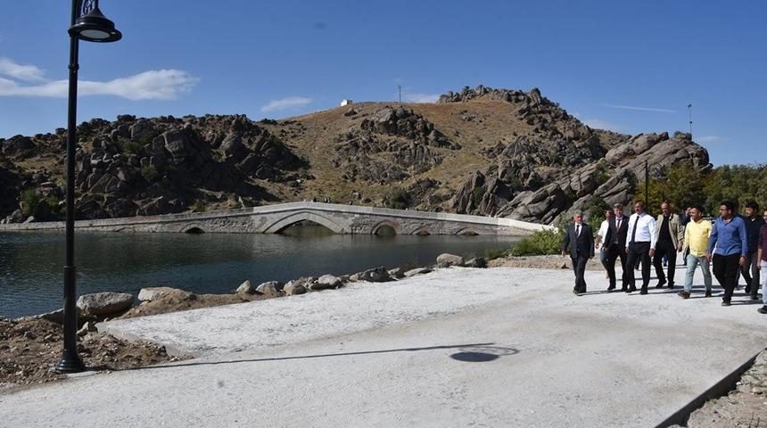 Y&uuml;zyıllar boyunca ayakta kalan &Ccedil;eşnigir K&ouml;pr&uuml;s&uuml; turizme kazandırılıyor