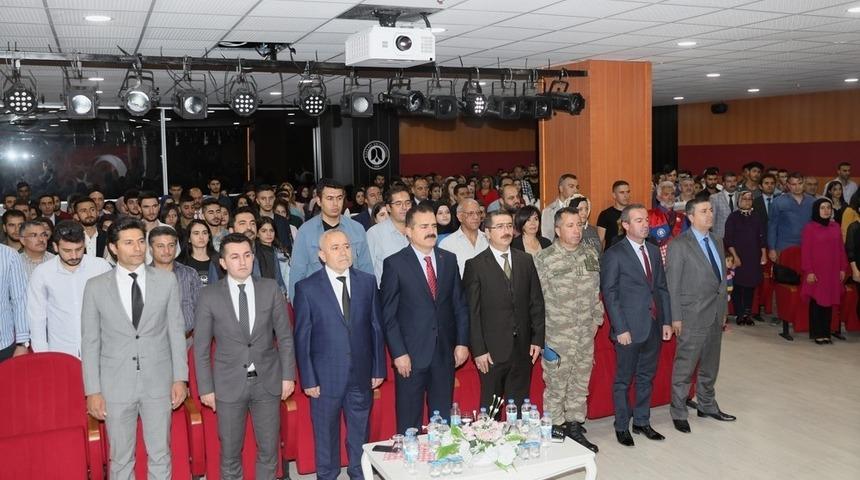 Hakk&acirc;ri &Uuml;niversitesinde akademik yıl a&ccedil;ılışı