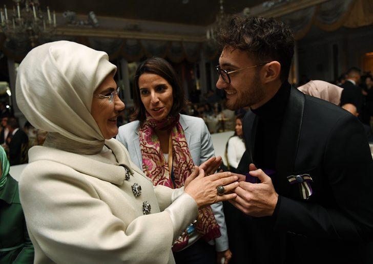 Emine Erdoğan, ABD'de defileye katıldı! İşte o görüntüler G3