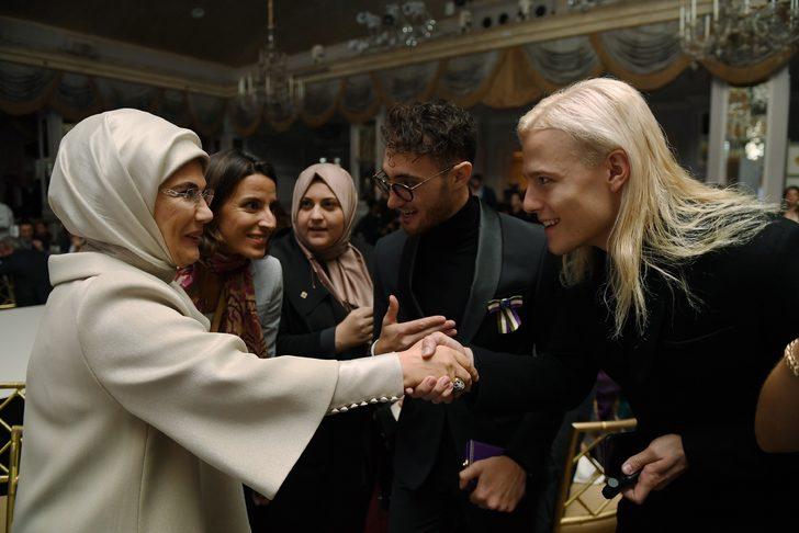 Emine Erdoğan, ABD'de defileye katıldı! İşte o görüntüler G4