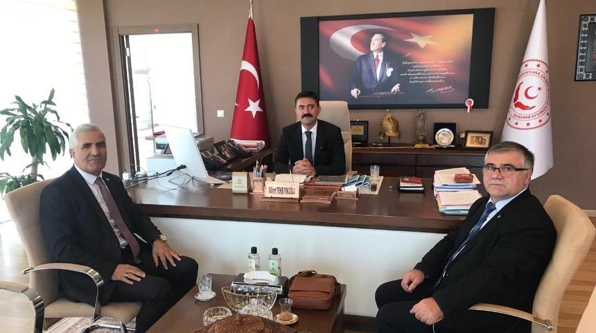 DAT&Uuml;B heyeti, B&uuml;lent Tekbıyıkoğlu&rsquo;nu ziyaret etti