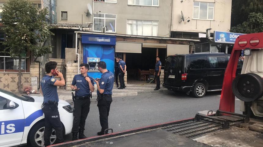 Maltepe'de kahvehaneye silahlı saldırı