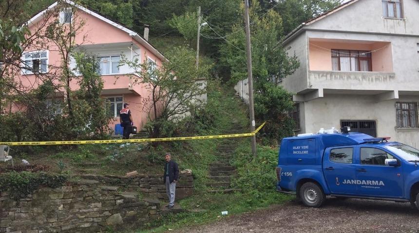 Kastamonu’da 3 ayrı eve giren hırsızı jandarma yakaladı