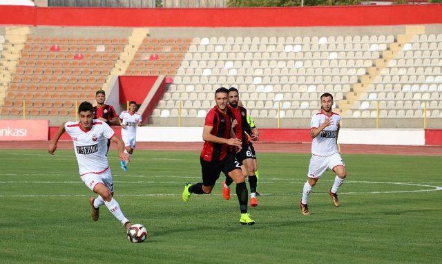 Ziraat Türkiye Kupası: Kahramanmaraşspor: 1 - Fatih Karagümrük: 4