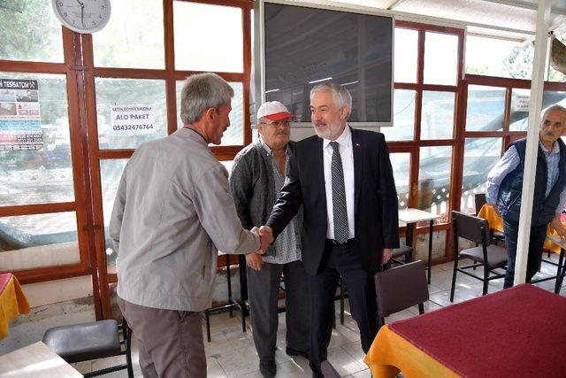 Belediye Başkanı Başdeğirmen zahir pazarı üreticisiyle buluştu