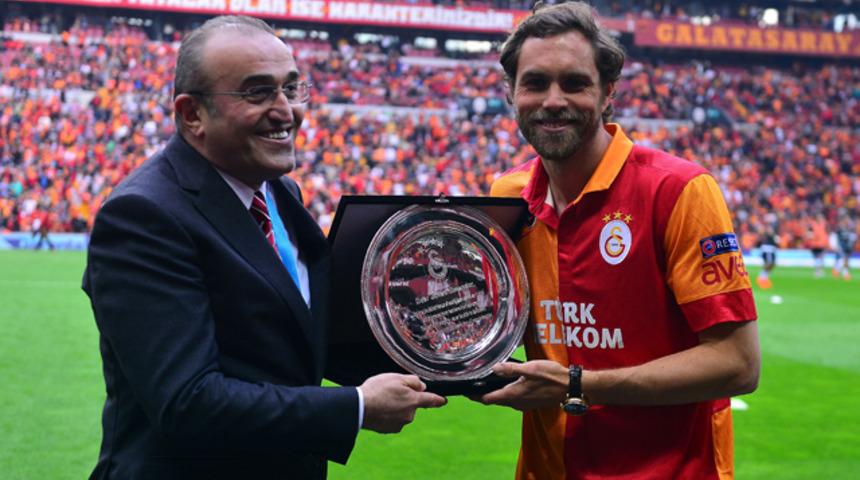 Elmander'den iddialı açıklama: F.Bahçe derbisini kazanacağız