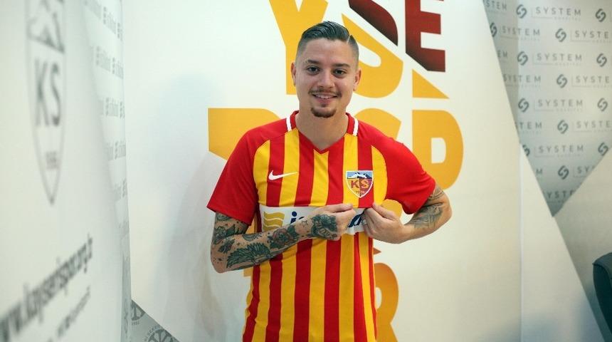 Adryan Tavares, T&uuml;rkiye ve Kayseri&rsquo;ye &ccedil;abuk alıştı