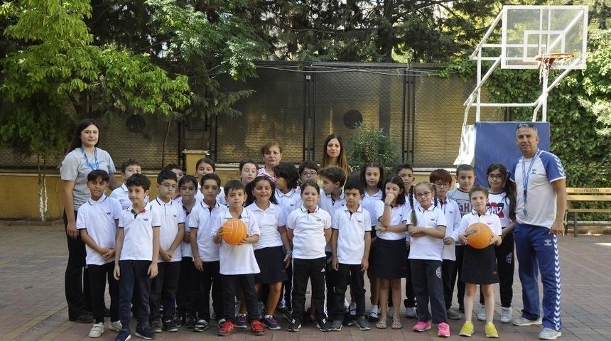 GKV &Ouml;zel İlkokulu&rsquo;nda &lsquo;yakan top&rsquo; turnuva heyecanı