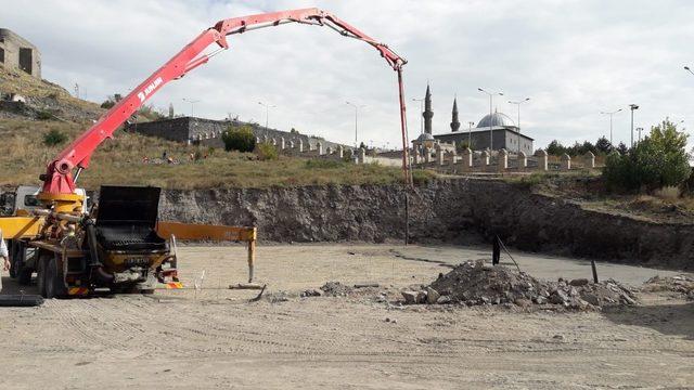 Kars Vadisi Projesinde ilk beton atıldı