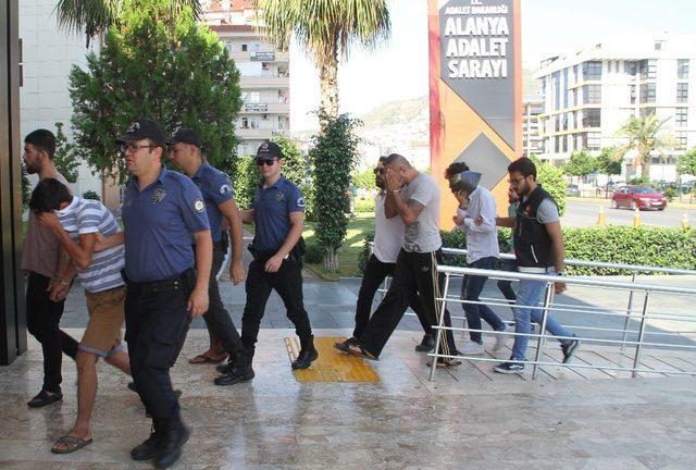 Alanya merkezli uyuşturucu operasyonda gözaltına alınan 16 şüpheli adliyede