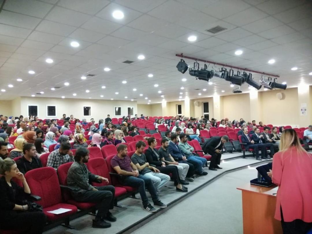 TODİF&rsquo;ten "K&uuml;lt&uuml;r ve Edebiyatın Penceresinden Toplumsal Değerler" paneli