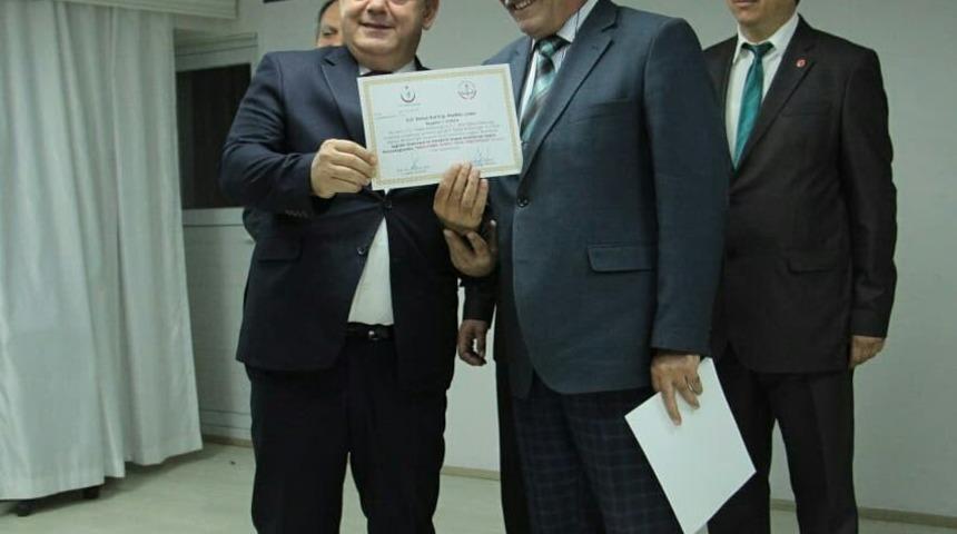 Beyşehir&rsquo;de okullara beyaz bayrak ve beslenme dostu okul sertifikaları verildi