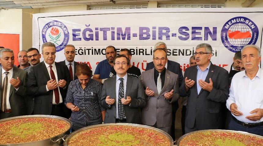 İn&ouml;n&uuml; &Uuml;niversitesi&rsquo;nde aşure etkinliği