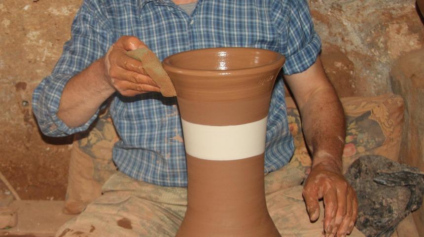 &Ccedil;&ouml;mlek ustasının toprak enstr&uuml;manlarına yoğun ilgi