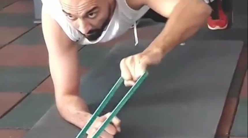 Şamil &Ccedil;inaz ve İsmail &Ccedil;ipe G&uuml;&ccedil; Depoluyor