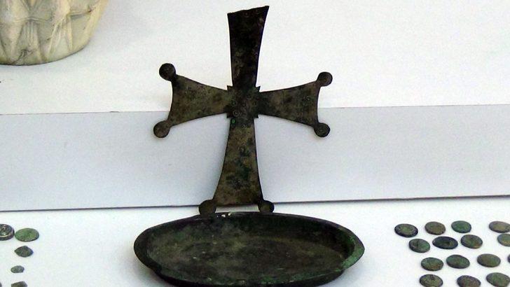 İstanbul'da 4 ilçede dev operasyon! 2 bin 100 yıllık Amisos definesi ele geçirildi G1