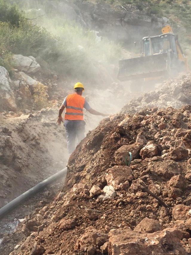 Adrasan Seylemit’e kaynağından su geliyor