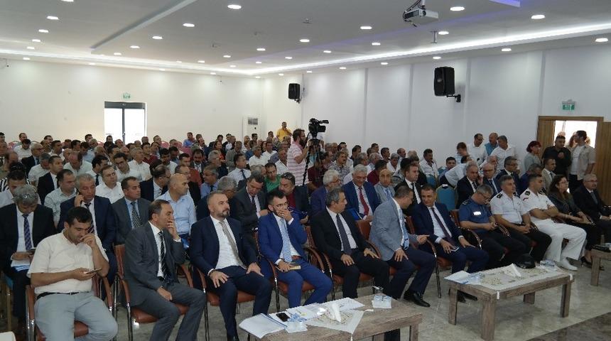 Vali Su, mahalle muhtarlarıyla buluştu