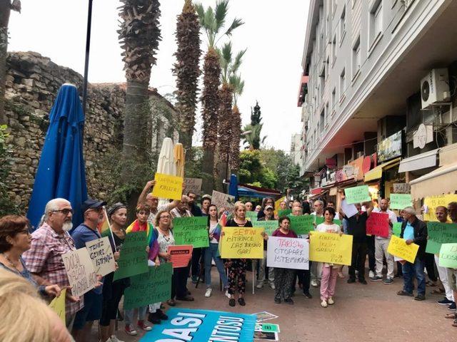 Kuşadası’nda küresel iklim grevi etkinliği yapıldı