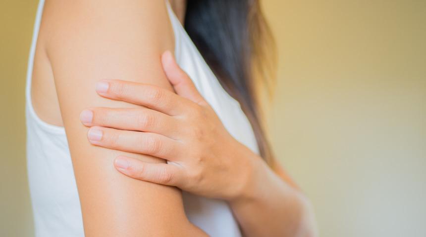 Koldan ses gelmesi neden olur? Elastofibroma Dorsi nedir? Sırt nasırı nasıl geçer?