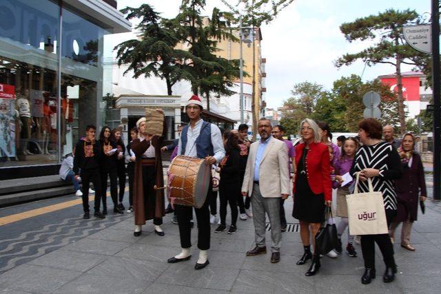 Dil Bayramı’nda ’Türkçe’ için yürüdüler