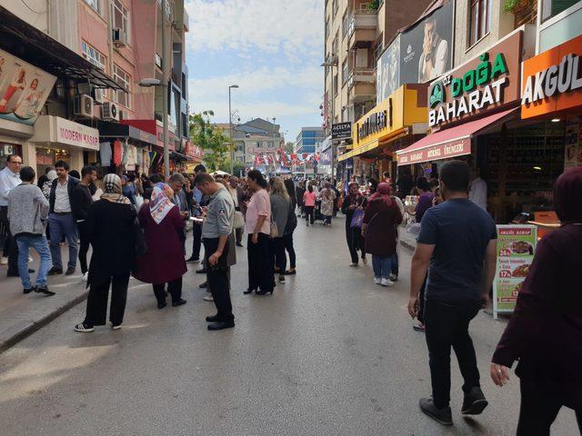 Silivri merkezli 5.8 büyüklüğündeki deprem Marmara ve Ege'yi salladı (2)