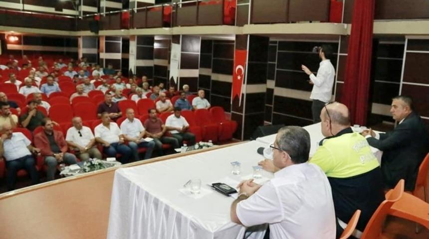 Servis şof&ouml;rlerinin sorunları konuşuldu