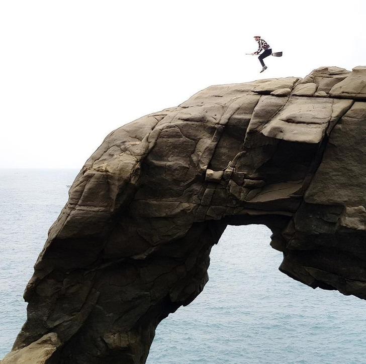 Japon Harry Potter Halno Kujiraoka, süpürgesinin üstünde dünyayı geziyor! G5