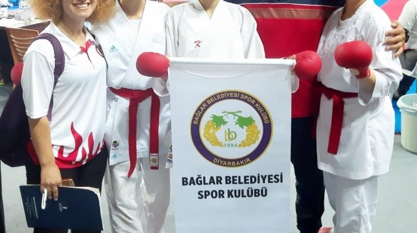 Bağlar Belediyespor karate takımı uluslararası turnuvaya katılacak