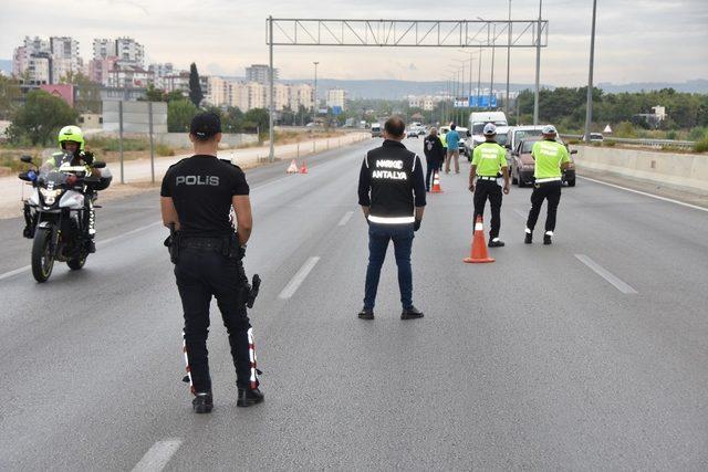 Antalya’da Dumansız Araç Uygulaması kapsamında 48 bin TL ceza uygulandı