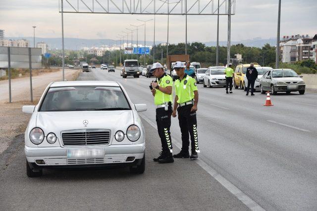 Antalya’da Dumansız Araç Uygulaması kapsamında 48 bin TL ceza uygulandı