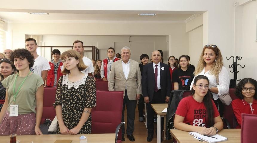 Geri d&ouml;n&uuml;ş&uuml;me Başkan Atay&rsquo;dan destek